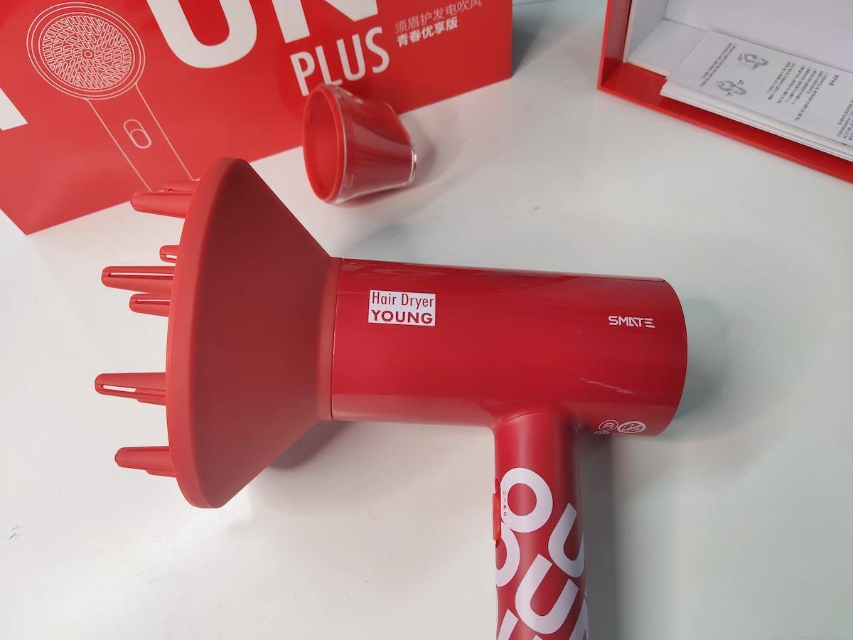 5分钟快速干发+1800W大功率，须眉新品：这售价厚道吗？