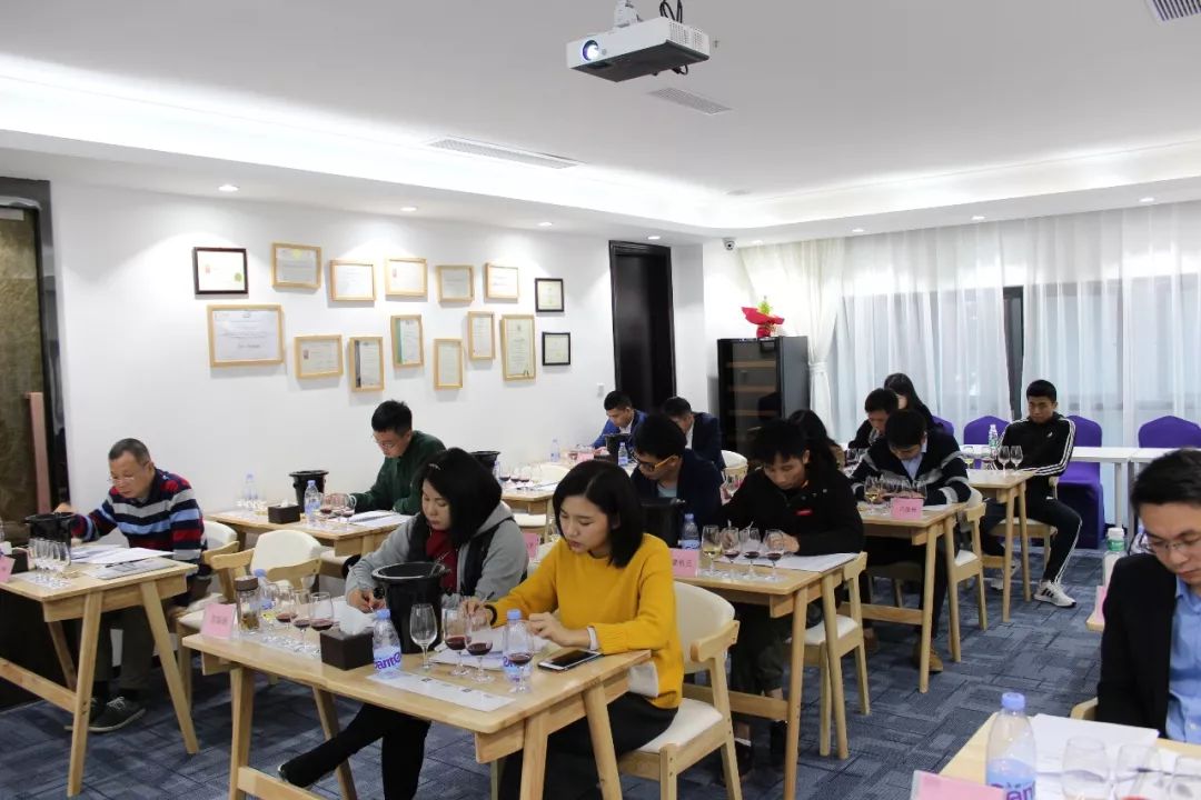 葡萄酒专卖店经营模式,葡萄酒经营模式