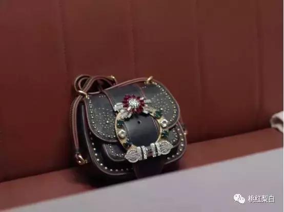 都挺好苏明玉到底多有钱,苏明玉有钱震惊家里人