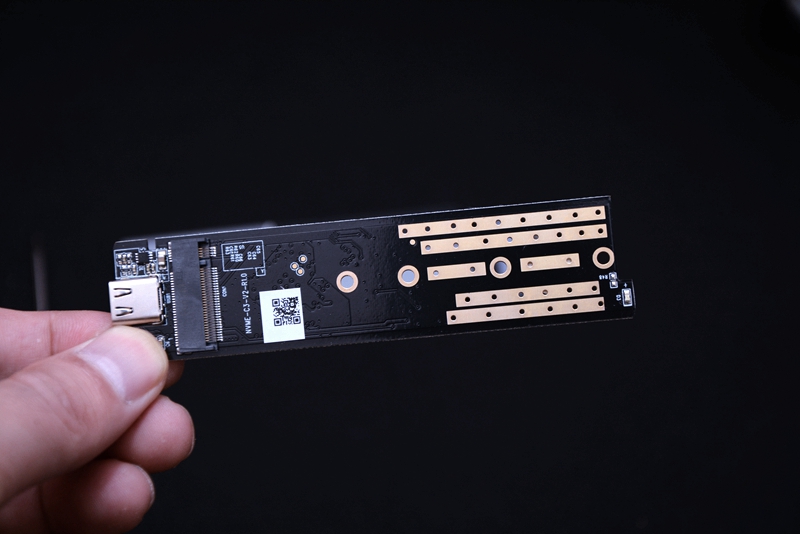 把闲置硬盘做成nas存储,把m.2硬盘变成移动硬盘