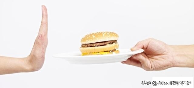 5天只喝水不吃饭能活多久,二十天不吃饭只喝水会是什么结果