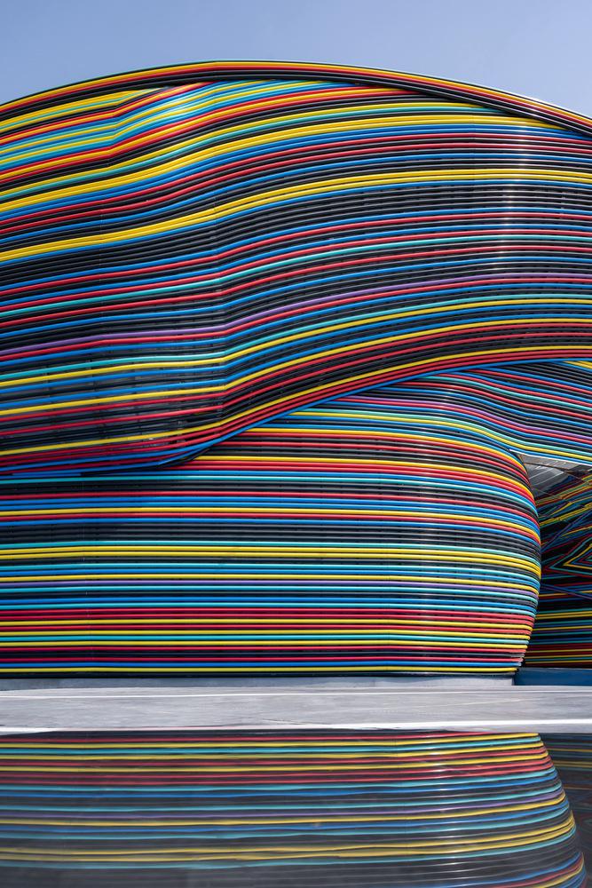 迪拜世博会中国馆正式试运营,迪拜世博会各国展馆建筑抢先看