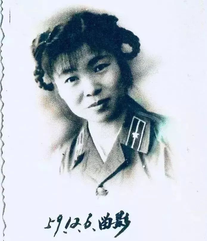 退休女军人为家乡捐钱,离休干部捐160万