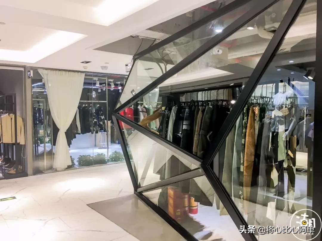 广州凌晨五点的火车,广州凌晨四点的样子