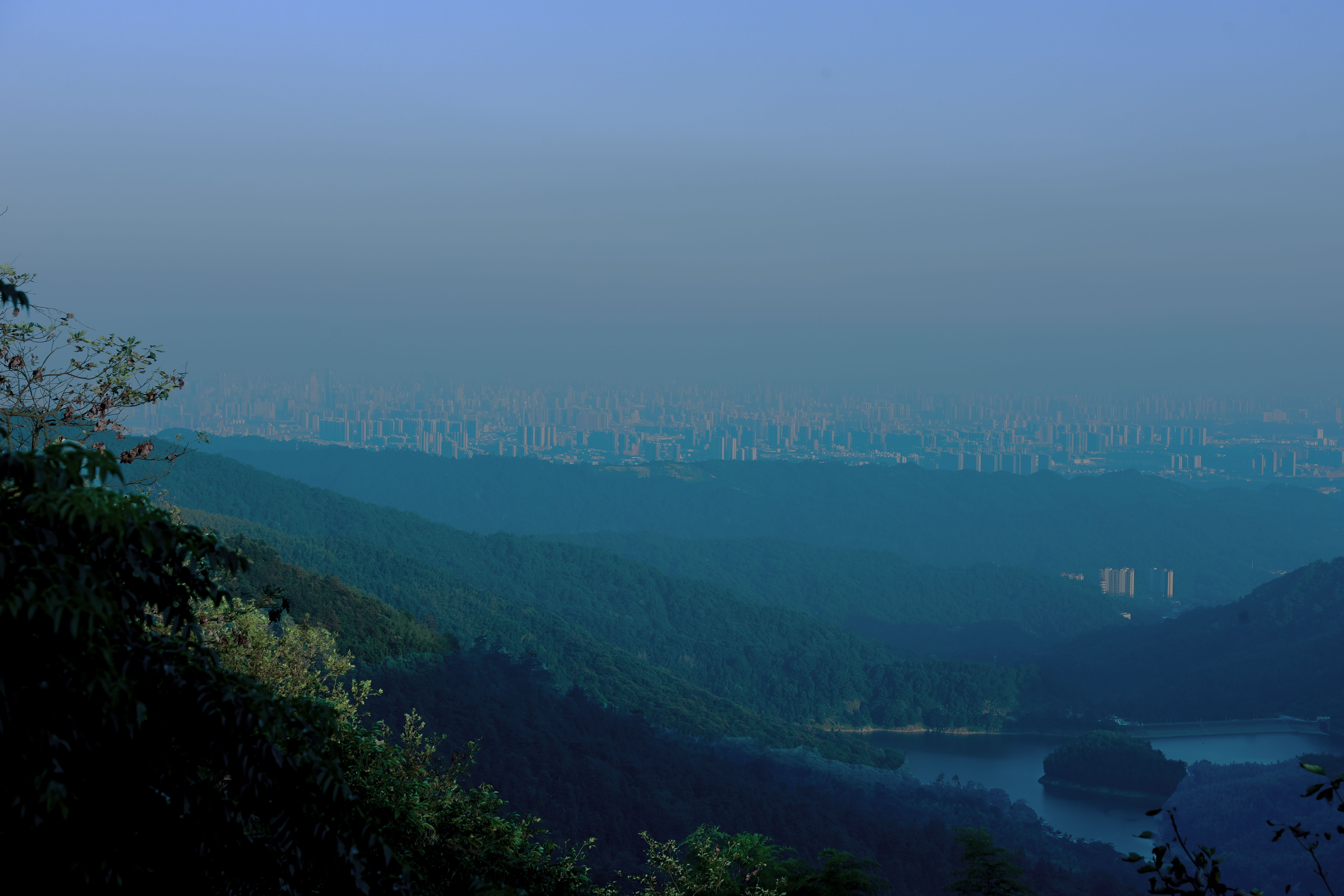 南昌梅岭主峰游玩,南昌梅岭山顶的风景