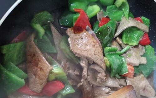 土匪猪肝香辣开胃下酒又下饭,香辣猪肝湖南特产麻辣零食的做法