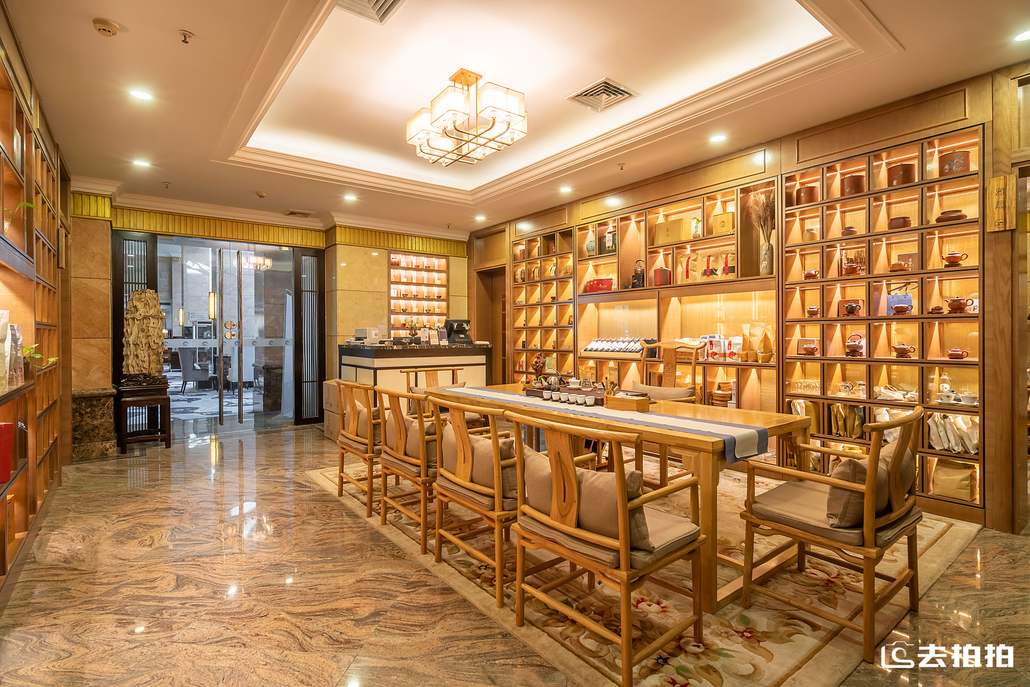 去拍拍蓝海酒店l做一片有温度的“蓝海”