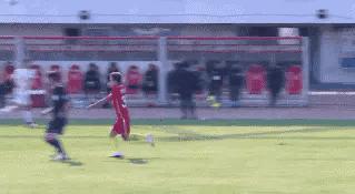 前方高能:那些年,我们一起见过的中国球员的爆笑失误瞬间