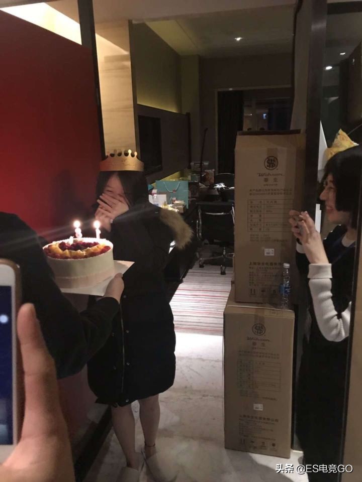 电竞早报：一方水土Gank一方人；床神和Gabbi素质拉满