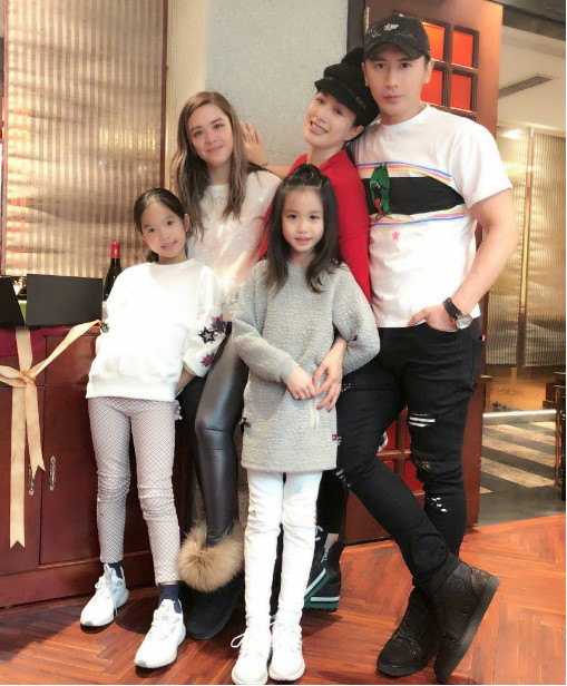 张伦硕透露钟丽缇备孕实情：没打过针，没吃过药，也没给她压力