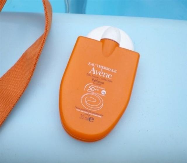 夏日必备防晒霜,夏天必备防晒霜学生版