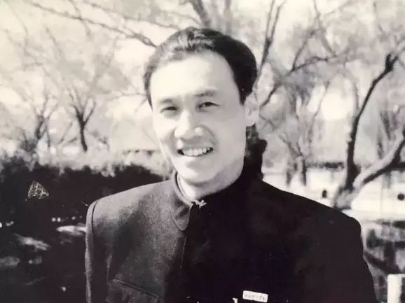 暖春小花爷爷葬礼,暖春小花的爷爷怎么去世的