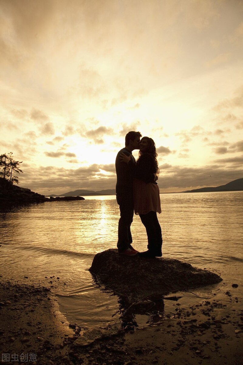 如何暗示亲吻(伙计们)