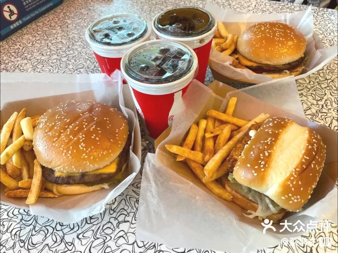 北京环球影城阿甘虾餐厅,北京环球影城三把扫帚餐厅