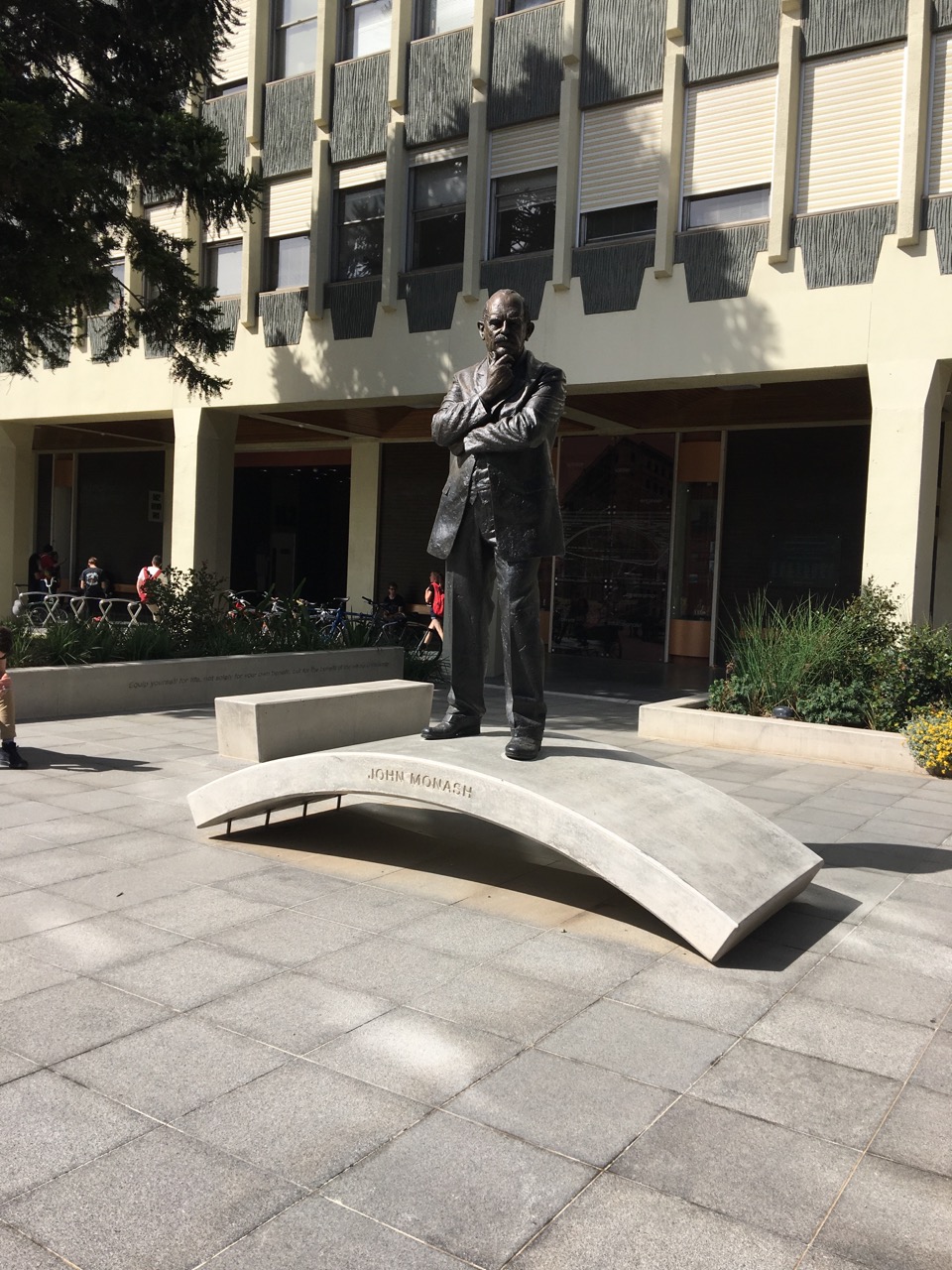 莫纳什挂科后可重修几次,莫纳什挂科后如何处理