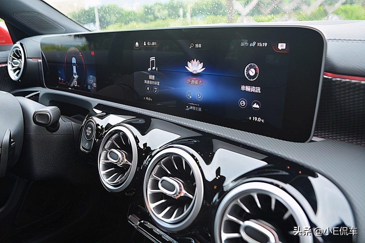 奔驰cla200动感和时尚的区别,新款奔驰cla200试驾视频