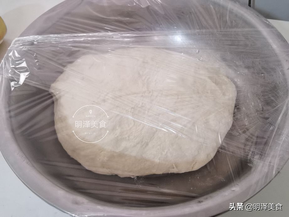 水碱馒头或开花馒头做法,怎样蒸开花大碱馒头