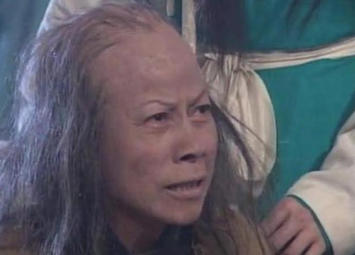 “鬼后”罗兰：凭裘千尺走红，87岁无人敢娶，却被古天乐视为亲人