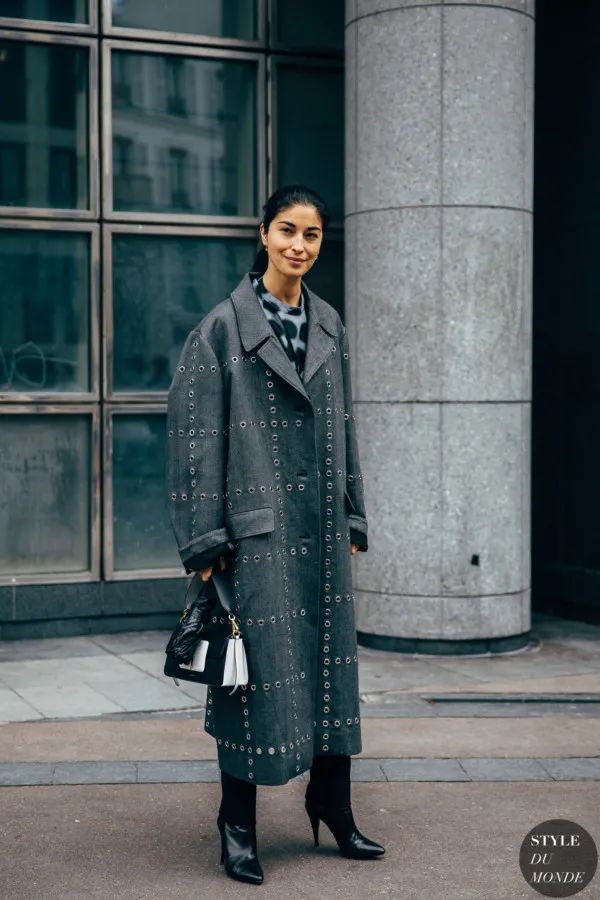 墨绿色格纹大衣怎样搭配好看,短款格纹毛呢大衣的搭配方法