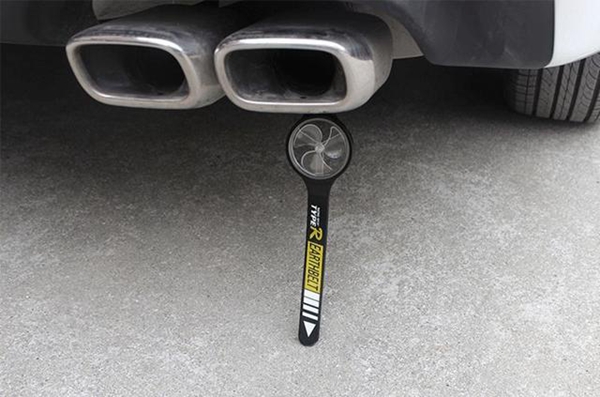 怎么预防开车门静电,开车门经常被静电打怎么办