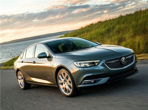 别克君威全新上市体验新价值之美,别克君威算入门级豪华轿车吗