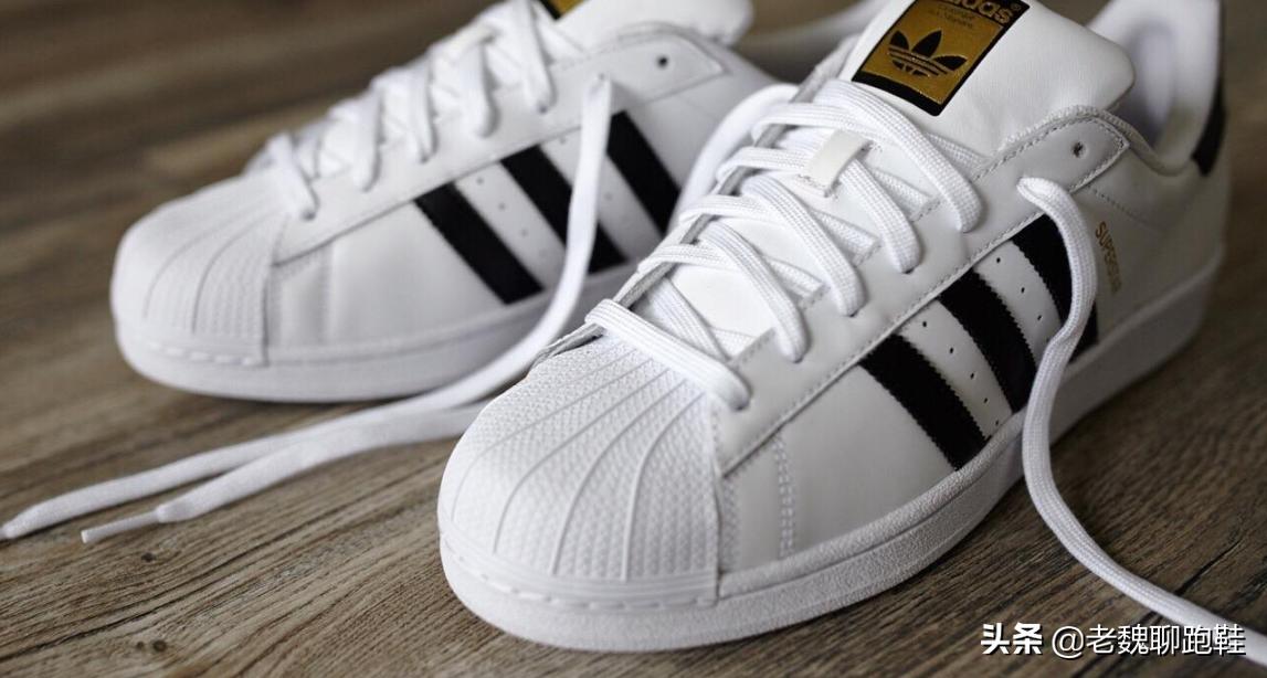 adidas银色鞋子和新百伦,adidas凉鞋和新百伦凉鞋