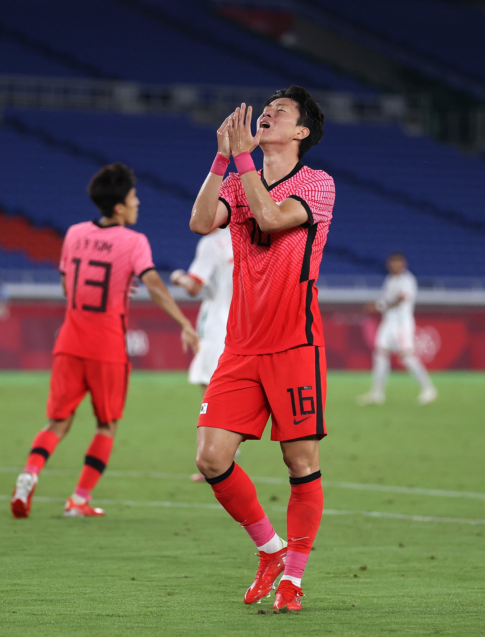 韩国国奥爆冷不敌中国,孙兴慜李刚仁入选韩国男足