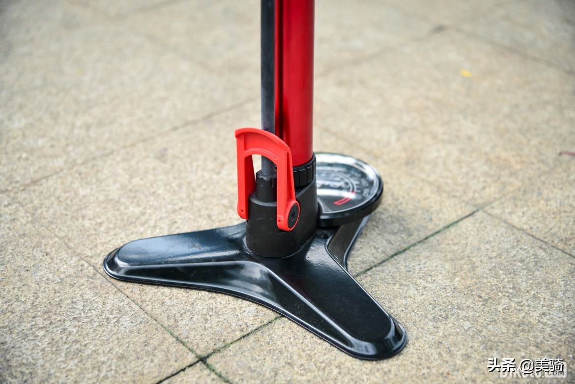 真空胎打气筒打气,真空胎专用打气筒价格