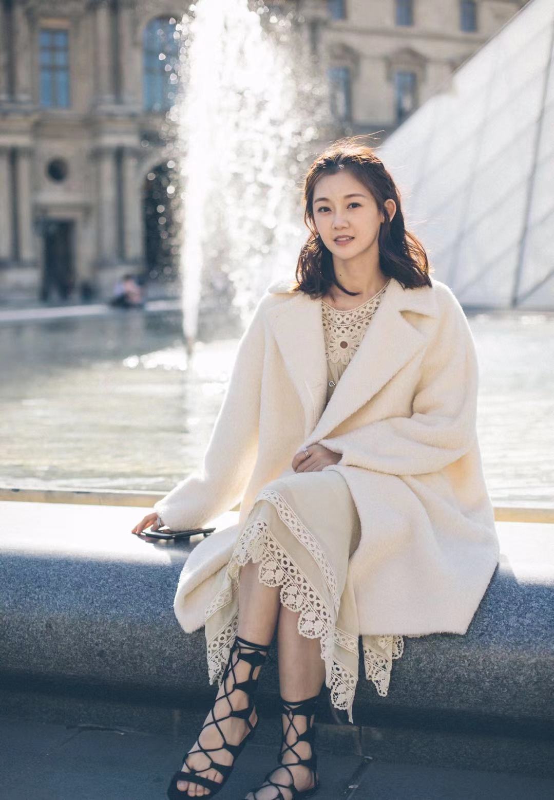 苗苗给郑恺裹毯子,苗苗给郑恺录视频