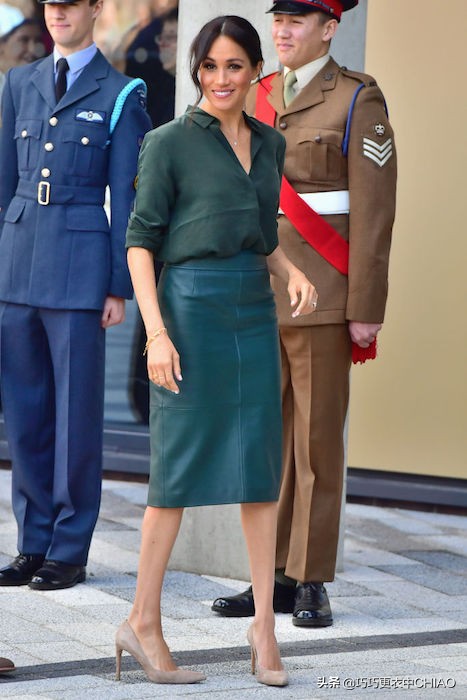 高档皇家贵族衣服女,皇家女人服饰