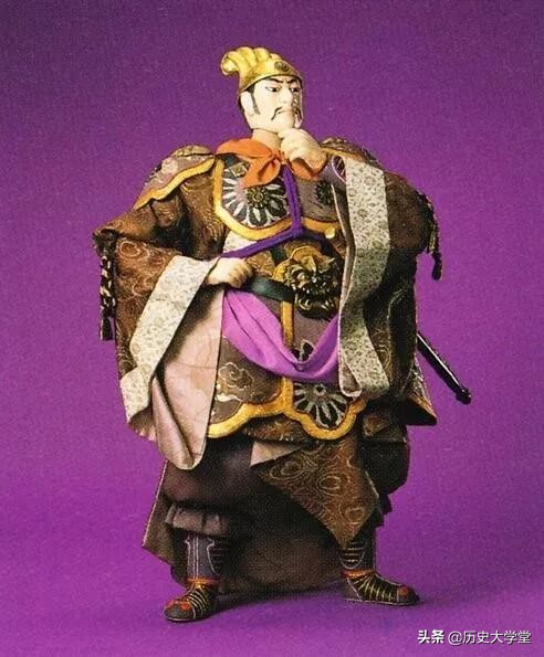 鲁迅称曹操是一个什么的祖师,评价曹操的功与过有哪些