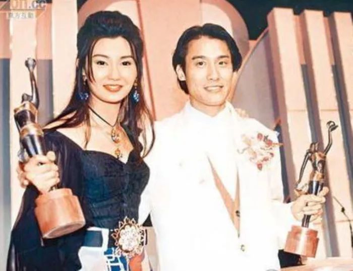 浜斿ず褰卞笣,浜斿ず褰卞笣骞磋交鐓х墖