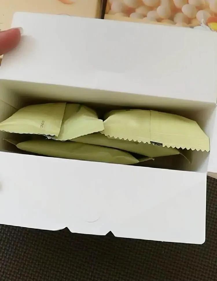 女孩子喜欢什么礼物,女孩子喜欢什么礼物10元内