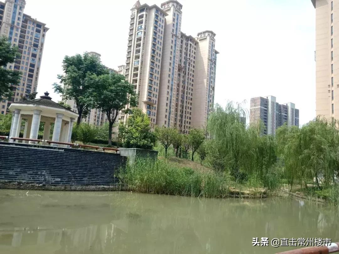 惊了!一街之隔,常州3家小区门禁天差地别