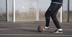 两次变向超炫过人技巧,5个初学者必会的实战过人技巧