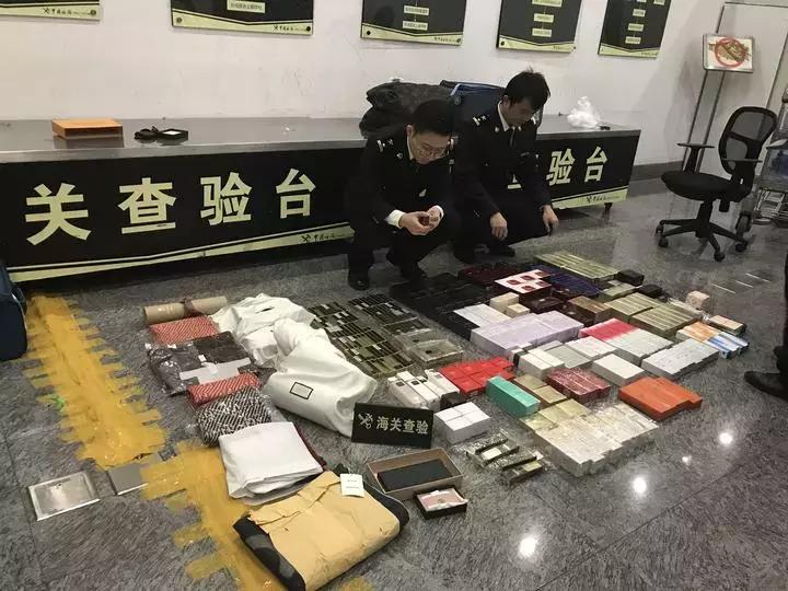 女子机场被抓,女子机场过安检被查