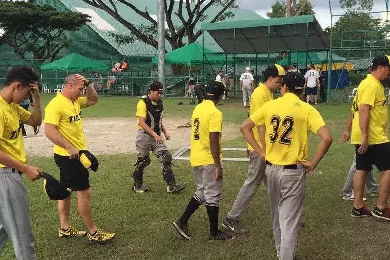 身体不能由自己做主,自己的性别不是自己决定的