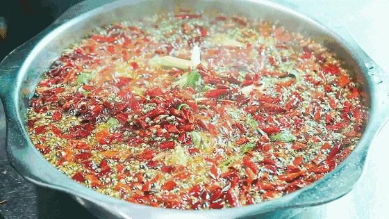 全国最火的美蛙鱼头,超火爆美蛙鱼头