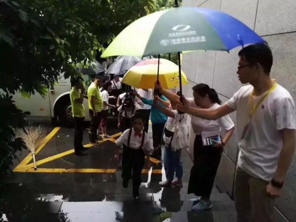 2018十大感人瞬间感谢你,谢谢2018完整视频