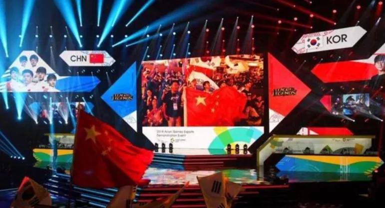 中国足球下一场比赛在哪里,中国足球球迷万人空巷