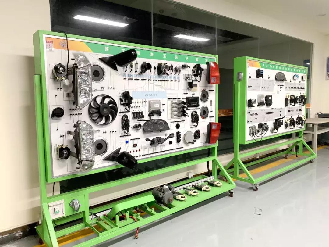 汽车专业实训室,汽车工程实训基地