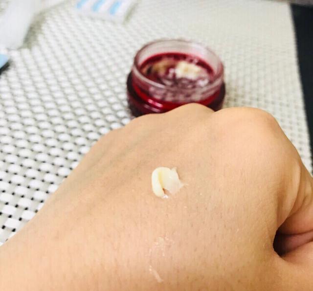 给大家推荐一款好用的眼霜,推荐几款实用的眼霜