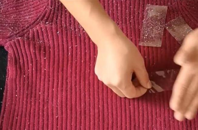 小便完用纸巾有纸屑残留怎么办,纸巾掉洗衣机里洗衣机怎么处理