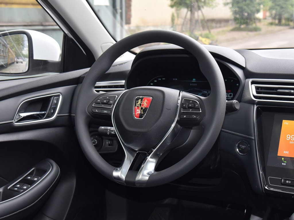 这三款车值得一看空间大油耗低,这3款车价格实惠但百分百是好车