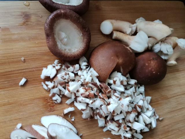 早餐简单做法烧卖,烧麦怎么做最简单并且特好吃