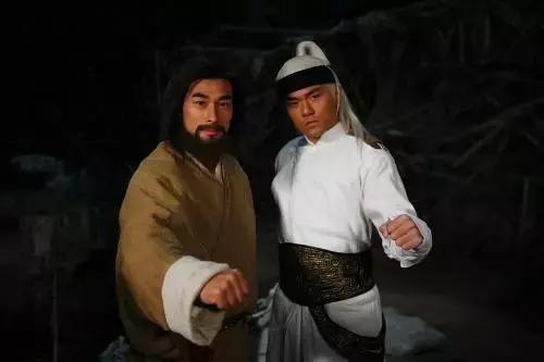 唱歌只是副业？双截棍行云流水的周杰伦，功夫才是他的本命