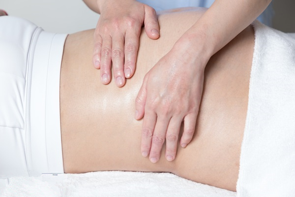 怀孕吐按摩穴位,孕妇恶心想吐按摩哪个穴位