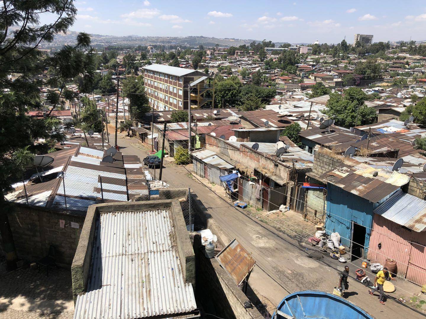 在五分之一人口营养不良的非洲，我们为孩子们提供了五年免费午餐