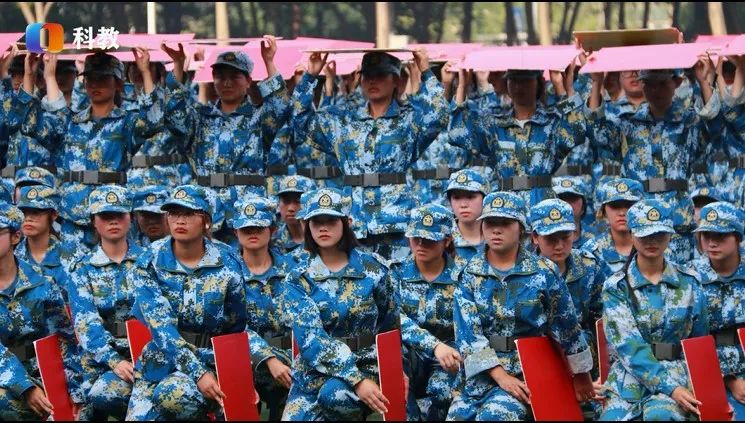 重庆城市职业学院军训,重庆城市职业学院新生晚会