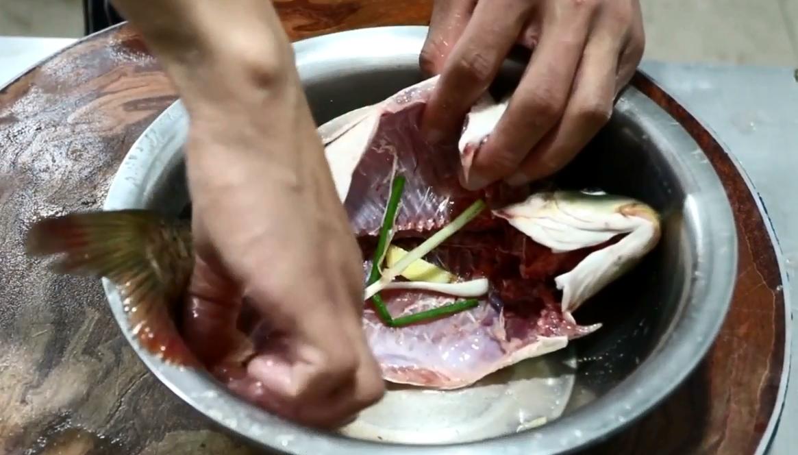 正宗四川烧烤鱼的做法窍门,烤活鱼的做法正宗做法